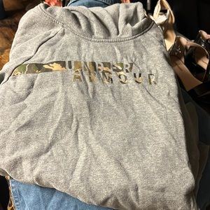 Under armour hoodie small